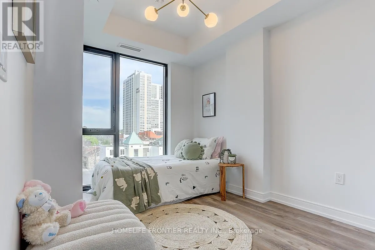 532 - 1 JARVIS STREET
