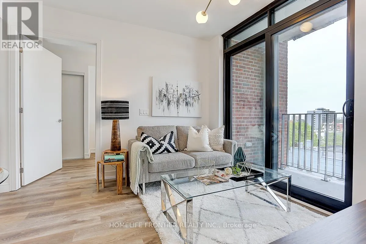 532 - 1 JARVIS STREET