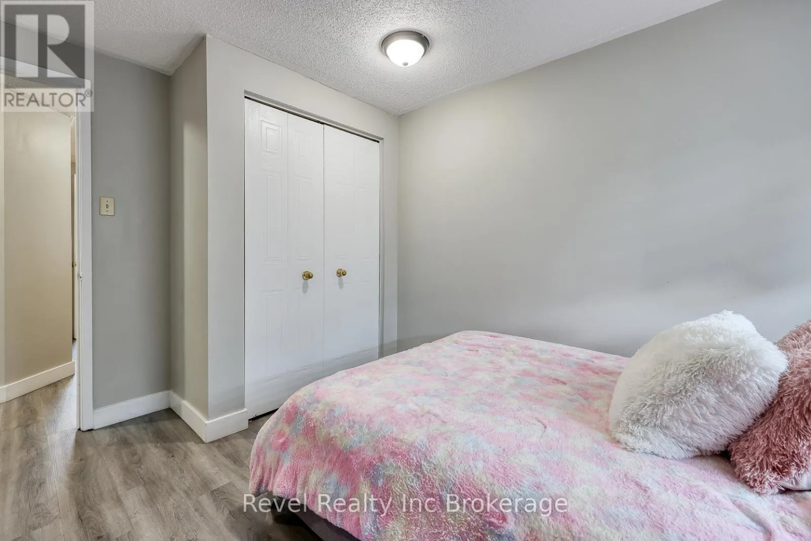 20 - 380 QUARTER TOWN LINE ROAD, #20