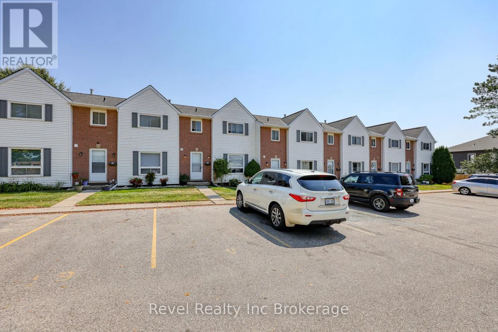 20 - 380 QUARTER TOWN LINE ROAD, #20