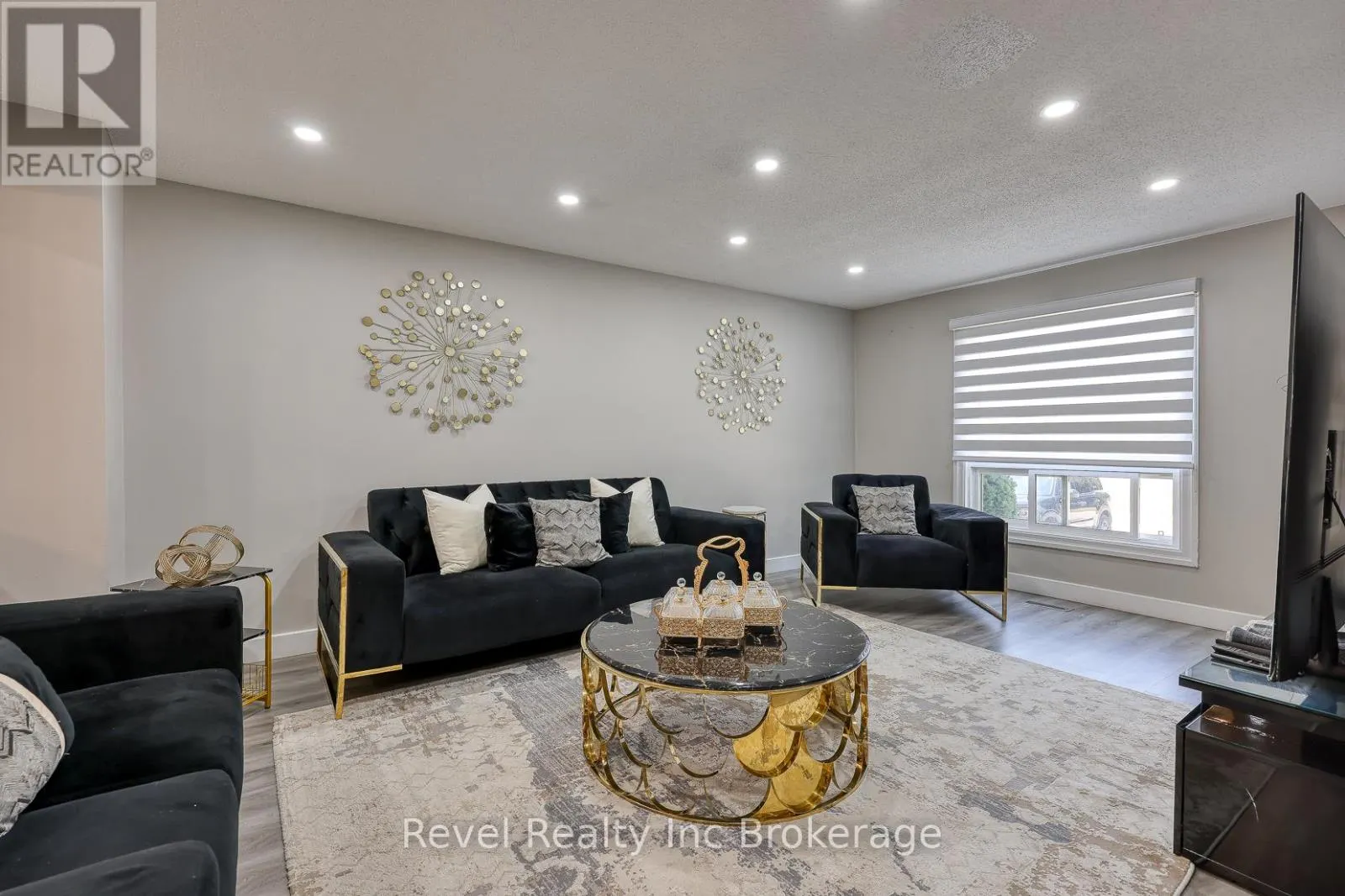 20 - 380 QUARTER TOWN LINE ROAD, #20