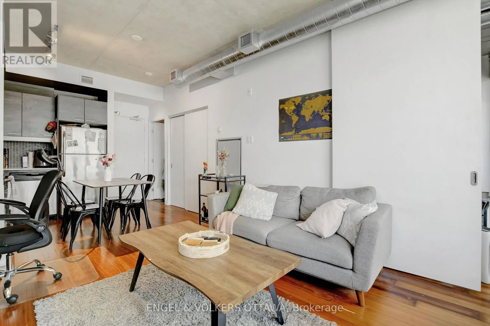 532 - 349 MCLEOD STREET