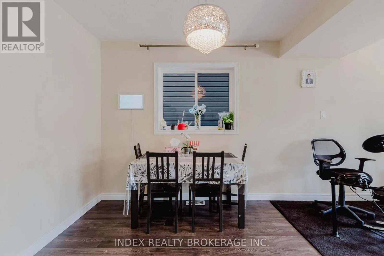 207 EDEN OAK TRAIL