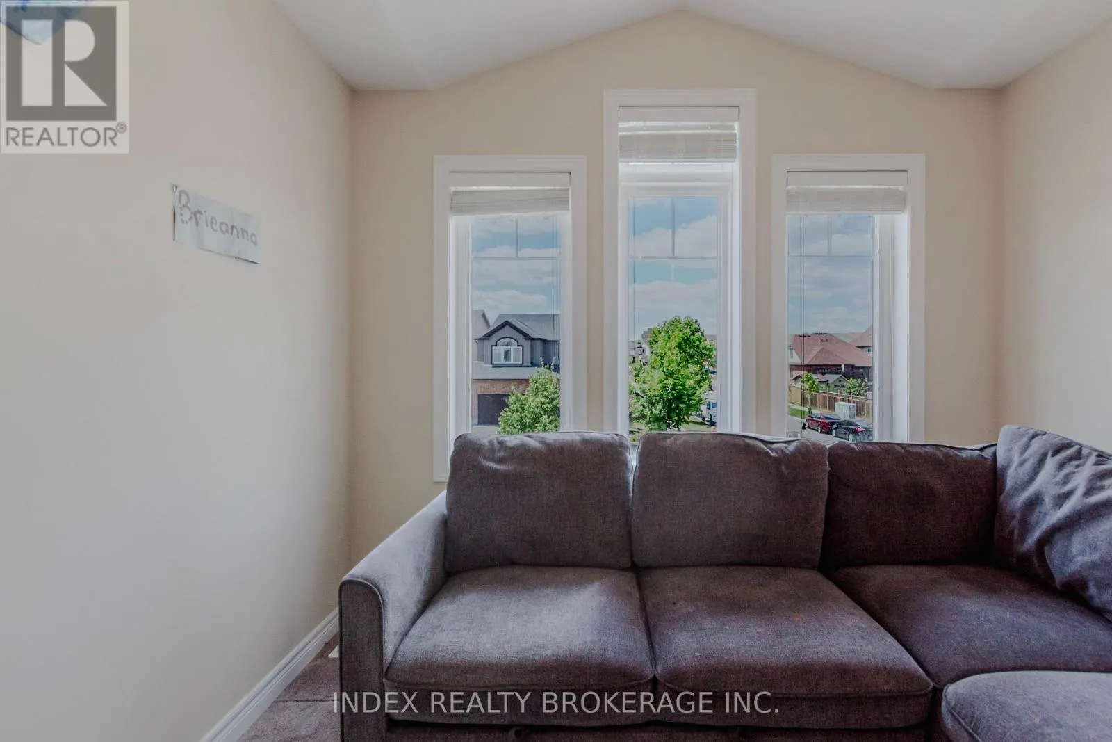 207 EDEN OAK TRAIL