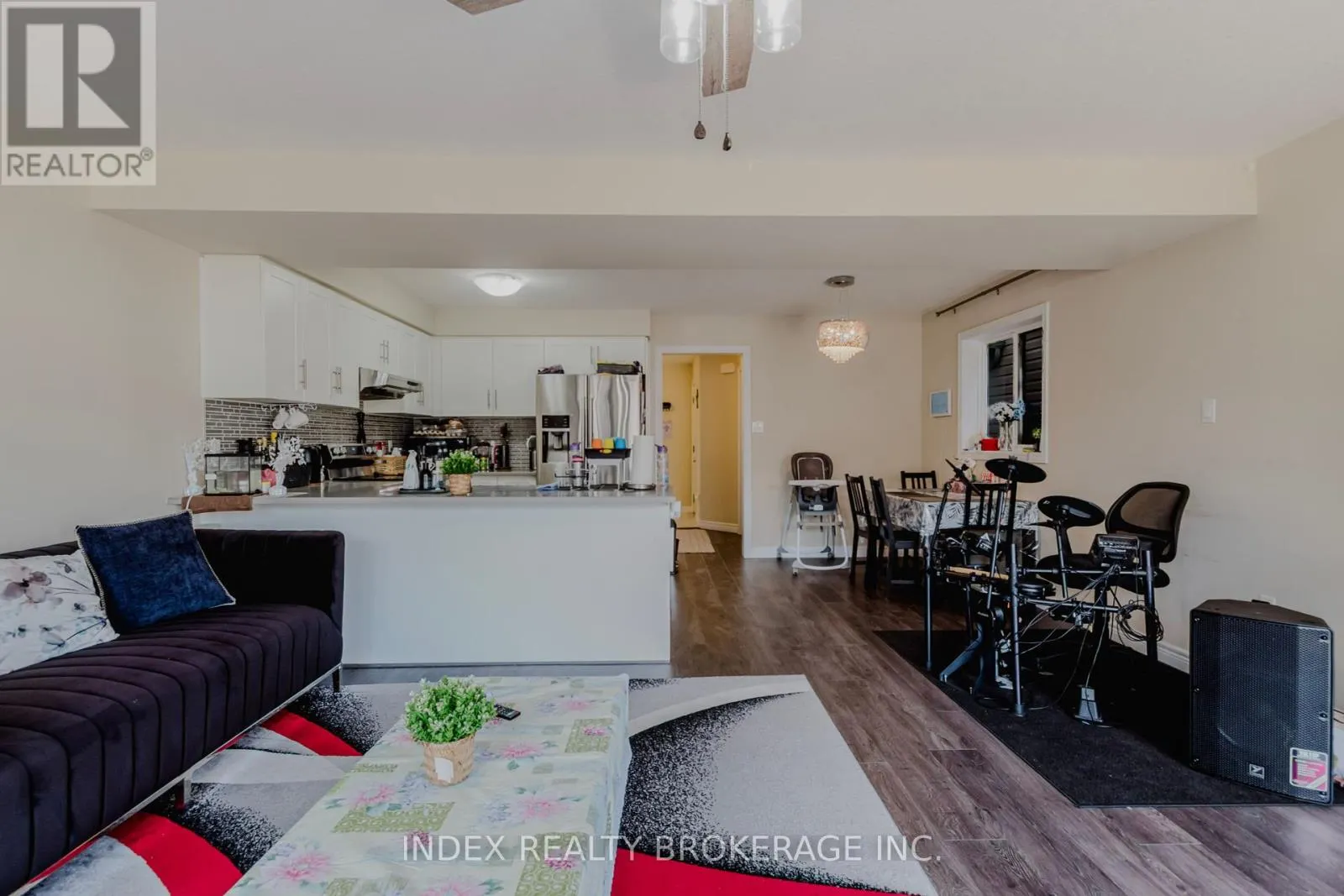 207 EDEN OAK TRAIL
