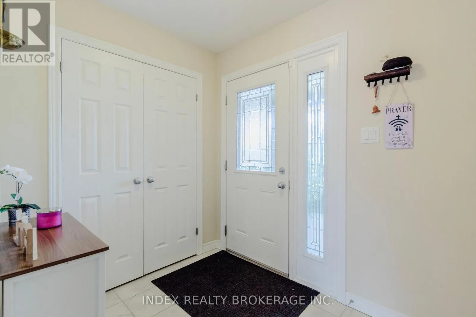 207 EDEN OAK TRAIL