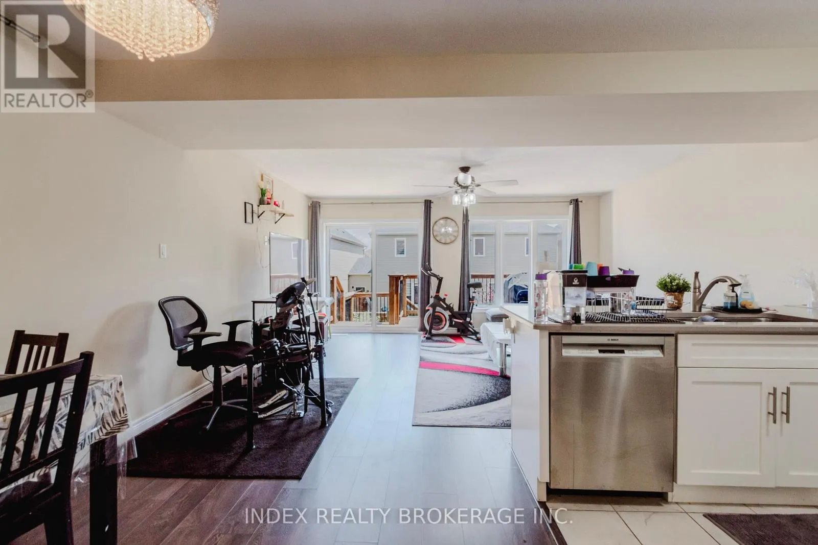 207 EDEN OAK TRAIL