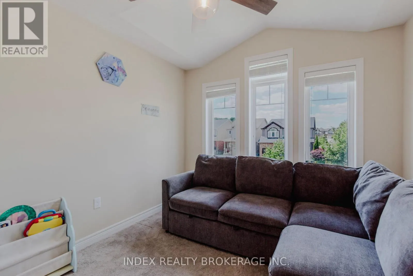 207 EDEN OAK TRAIL