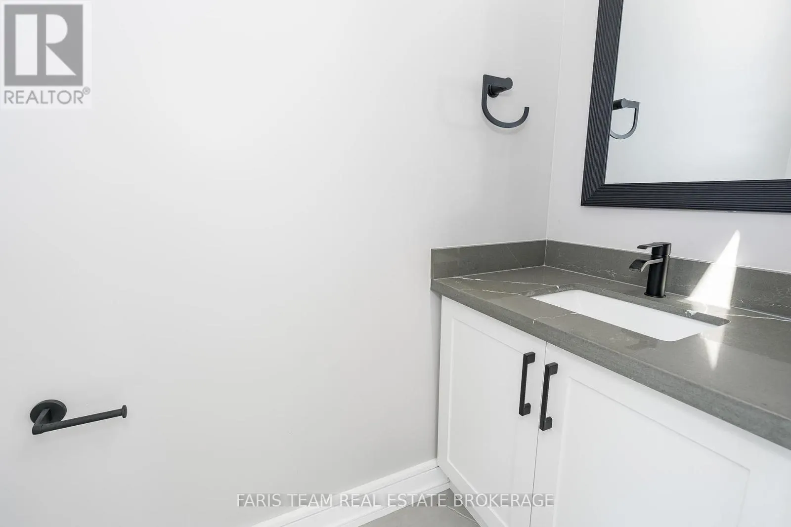 409381 GREY ROAD 4