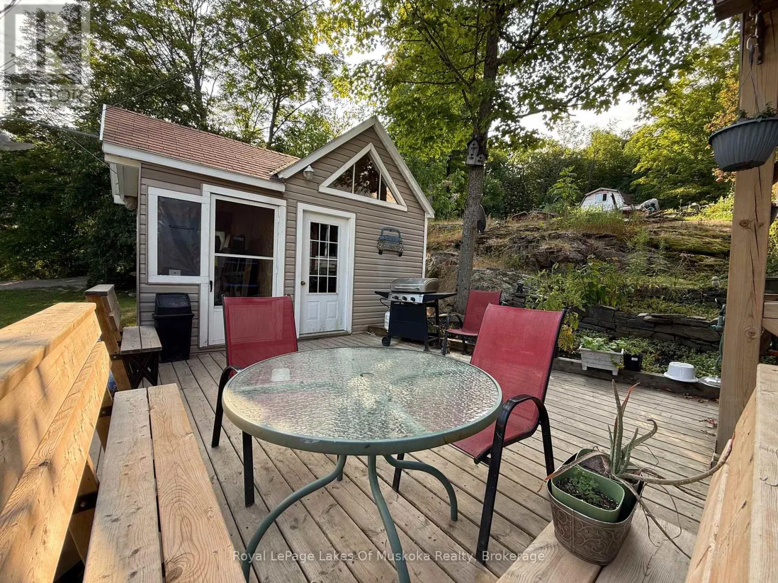 48 KITCHEN ROAD S