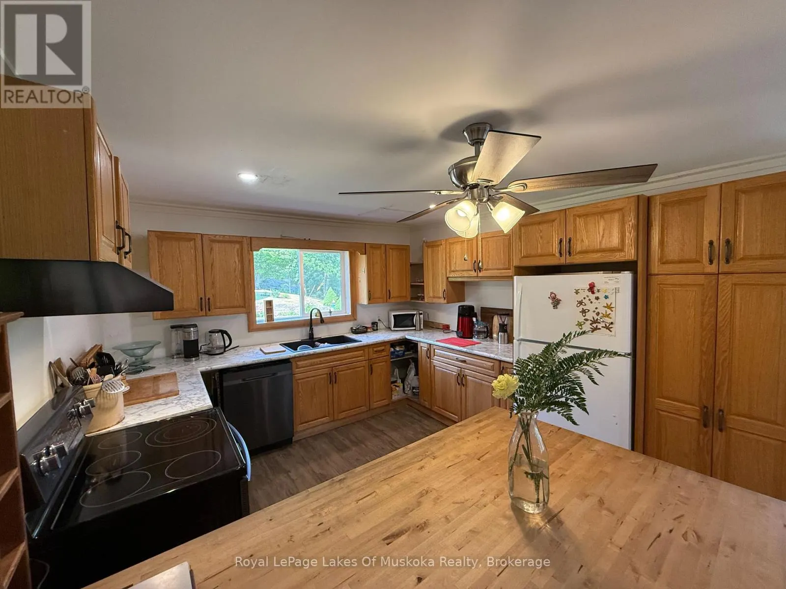 48 KITCHEN ROAD S