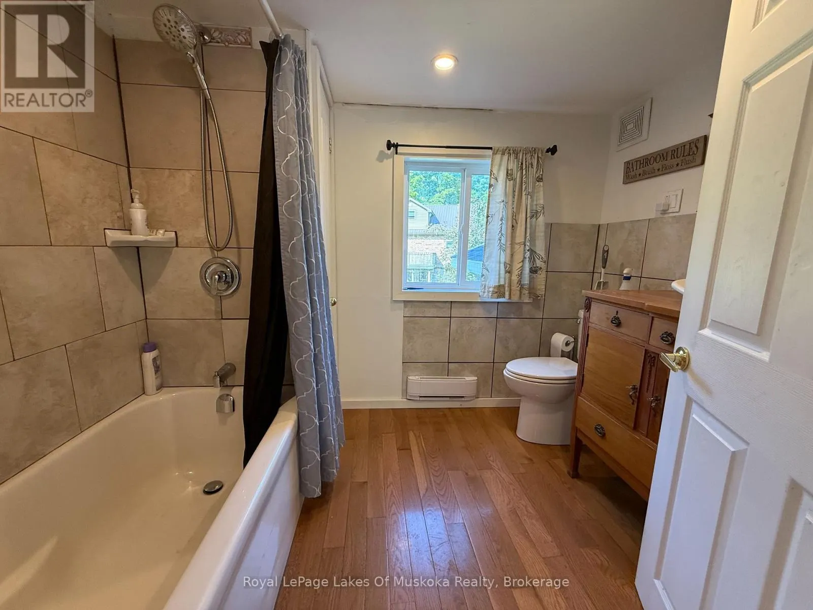 48 KITCHEN ROAD S