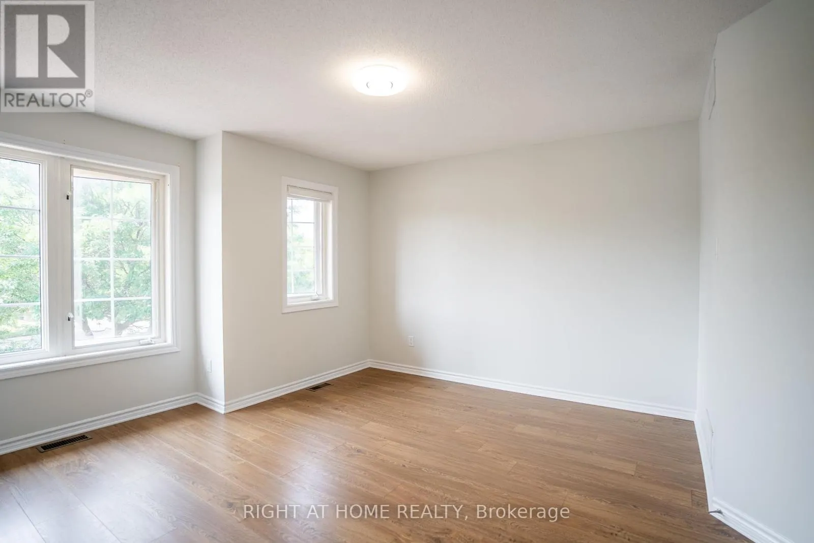 35 BELLROCK DRIVE