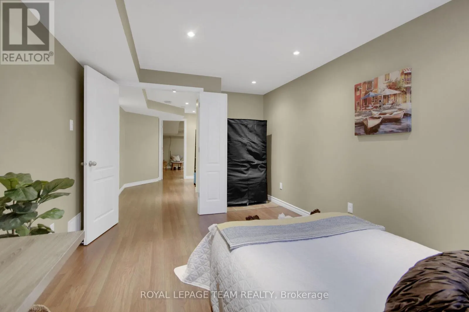 123 TALLTREE CRESCENT