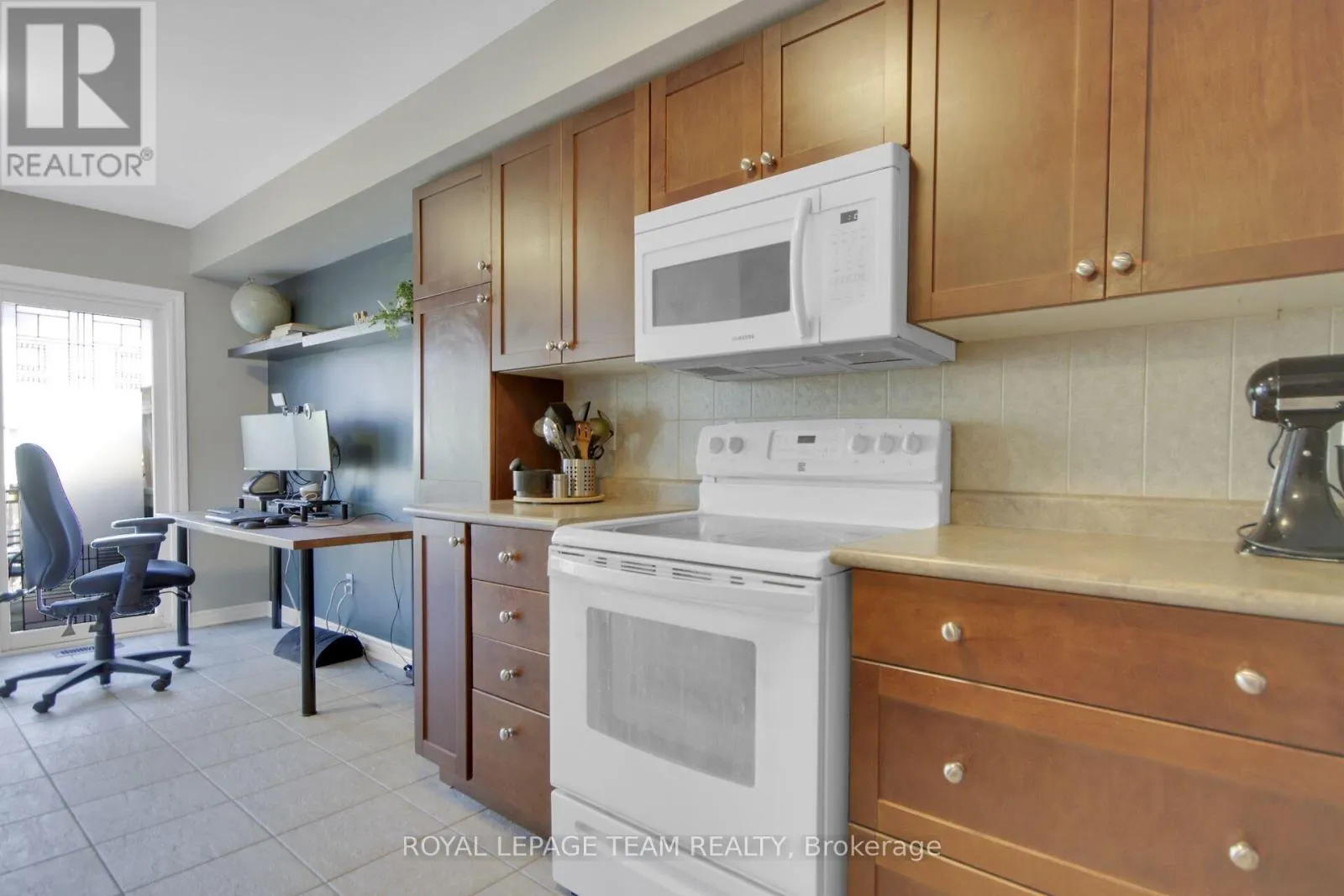 123 TALLTREE CRESCENT