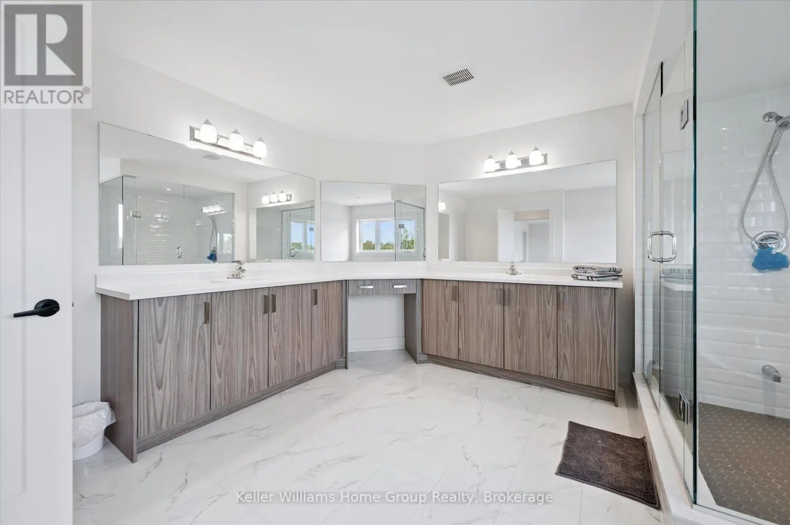 264 REA DRIVE