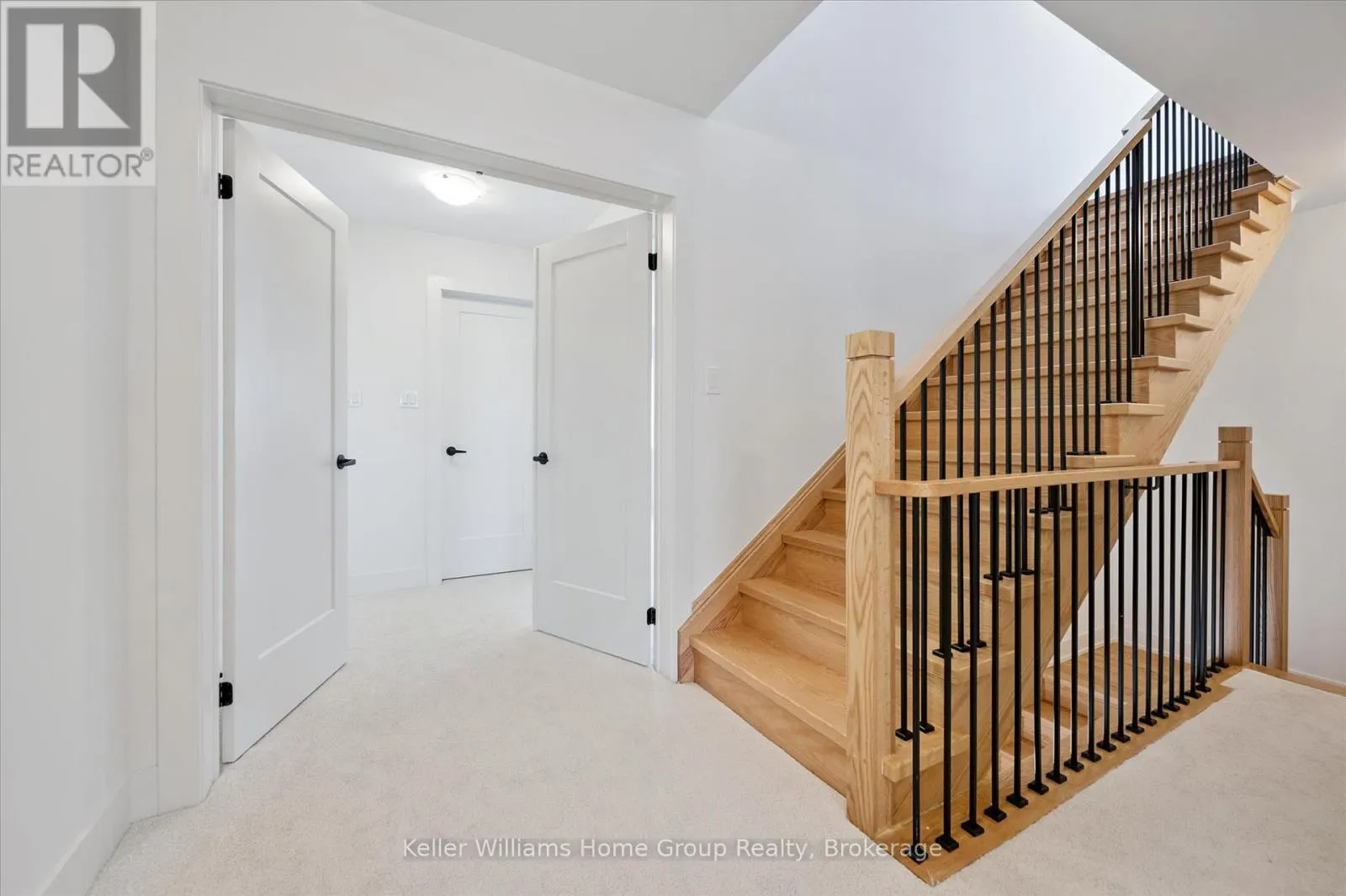 264 REA DRIVE