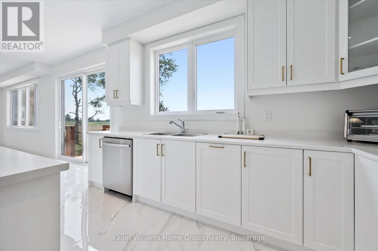 264 REA DRIVE