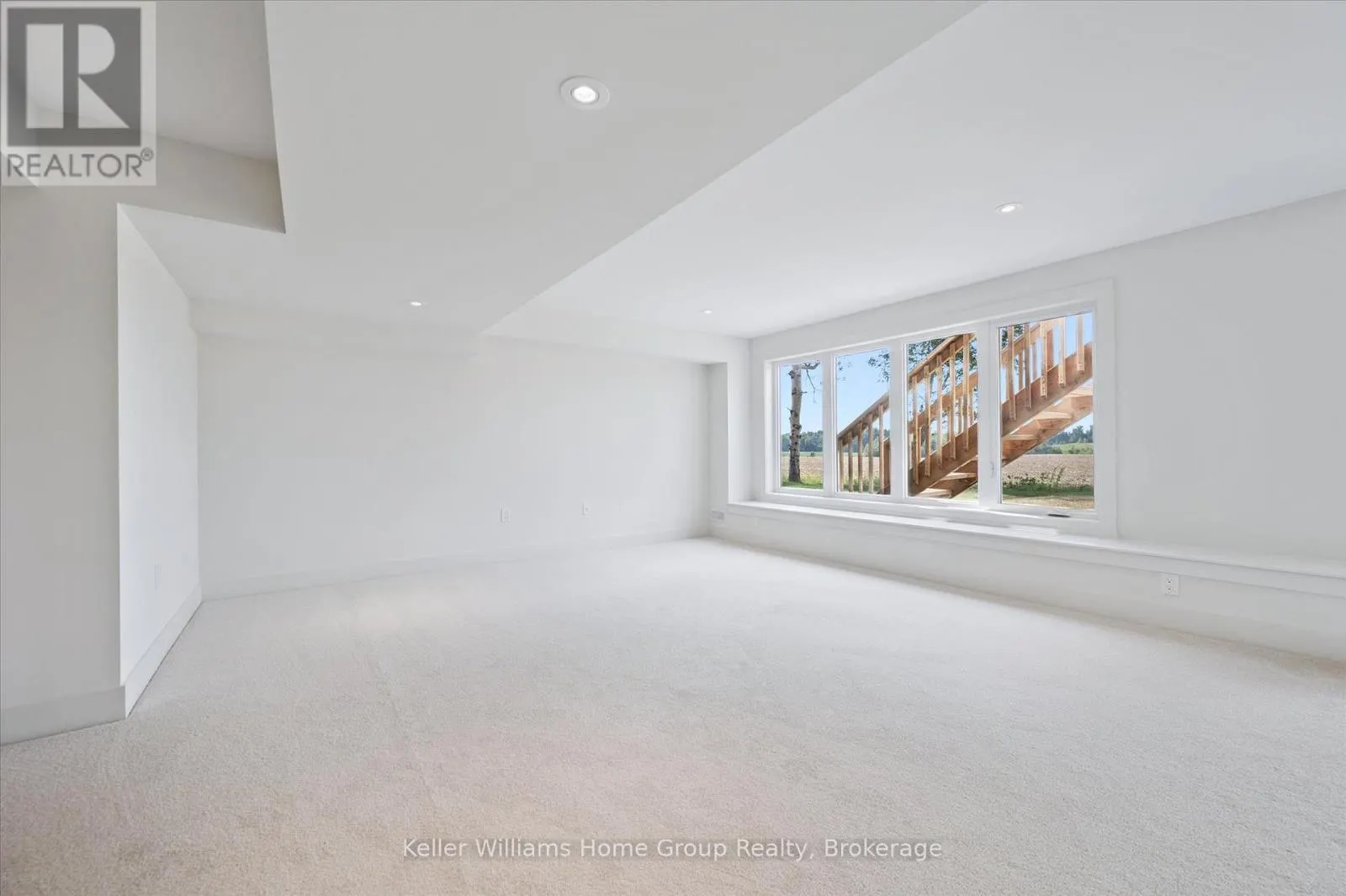 264 REA DRIVE