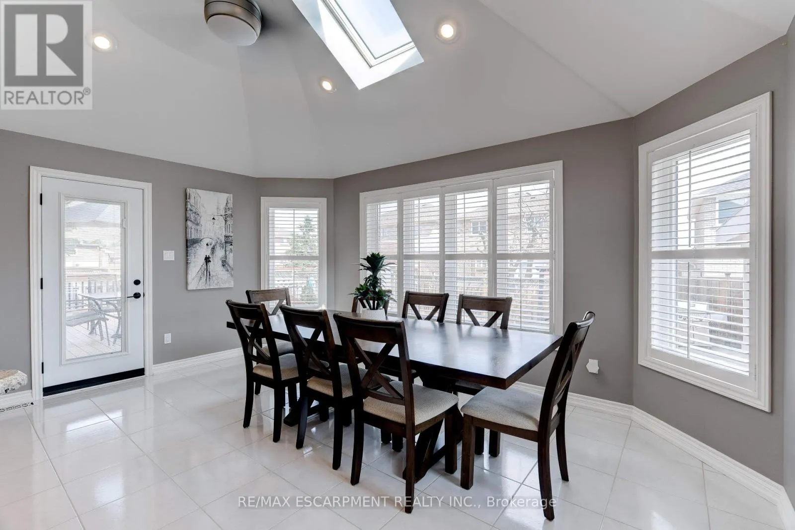 6 EMBASSY DRIVE