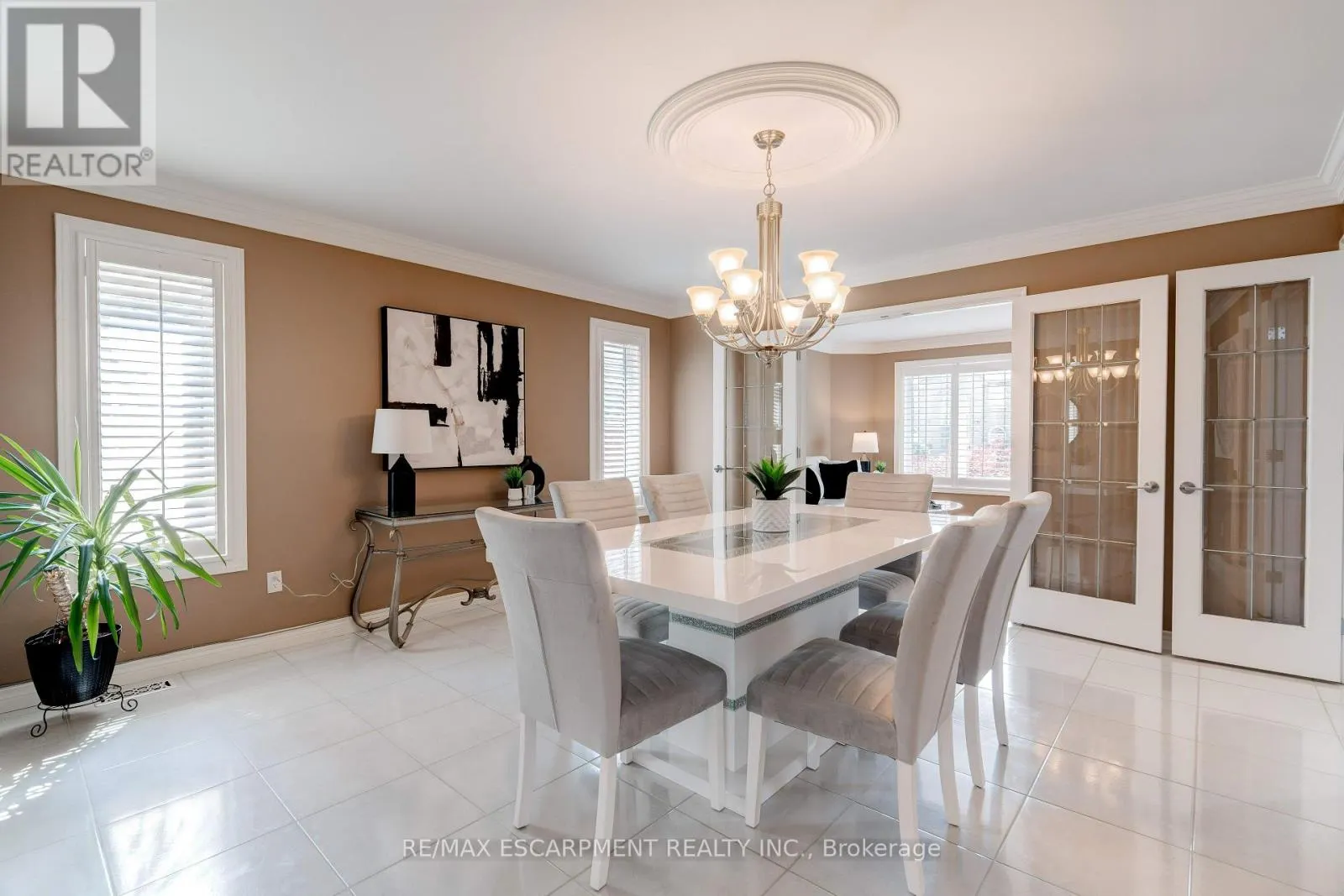 6 EMBASSY DRIVE