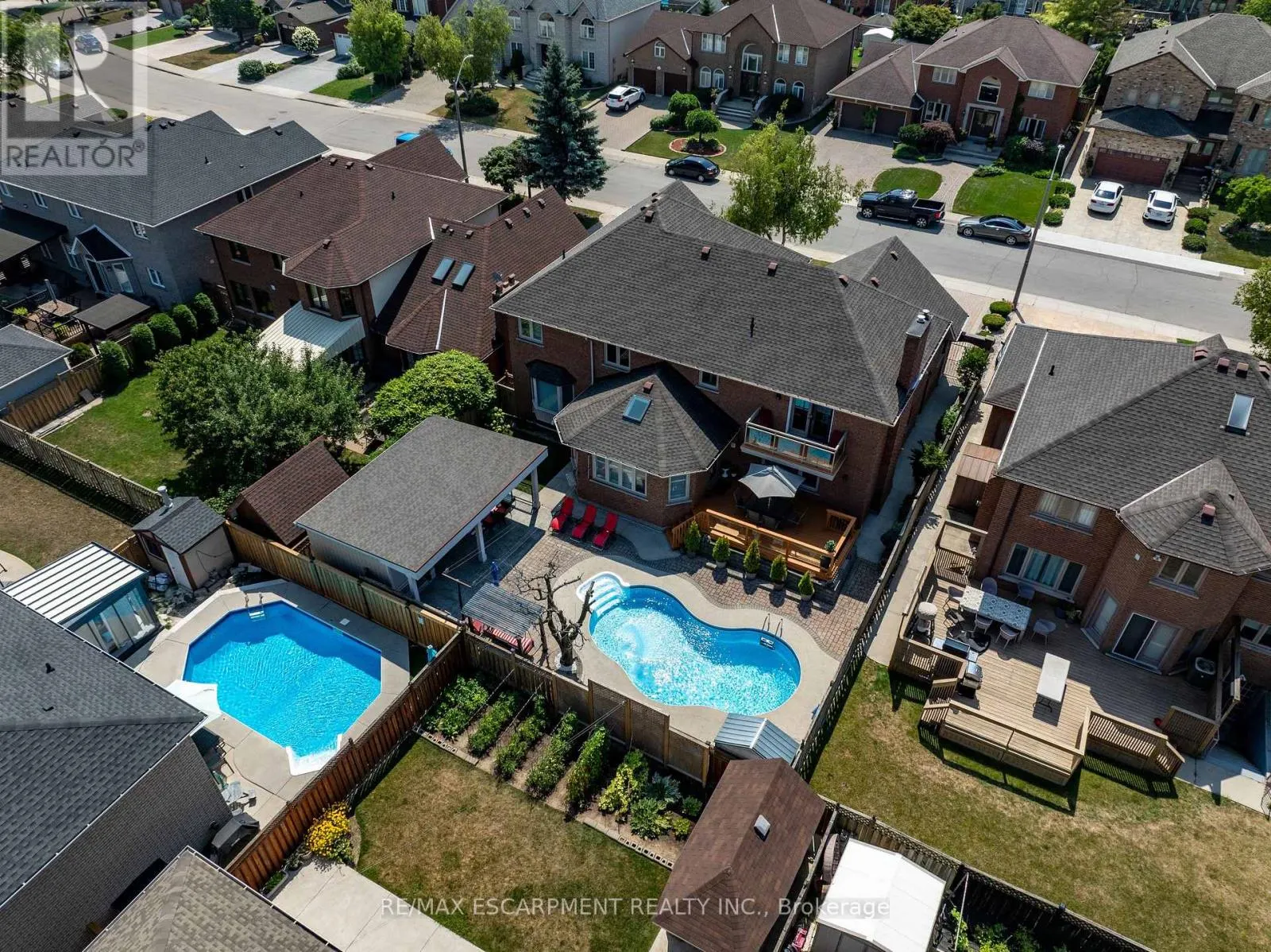 6 EMBASSY DRIVE