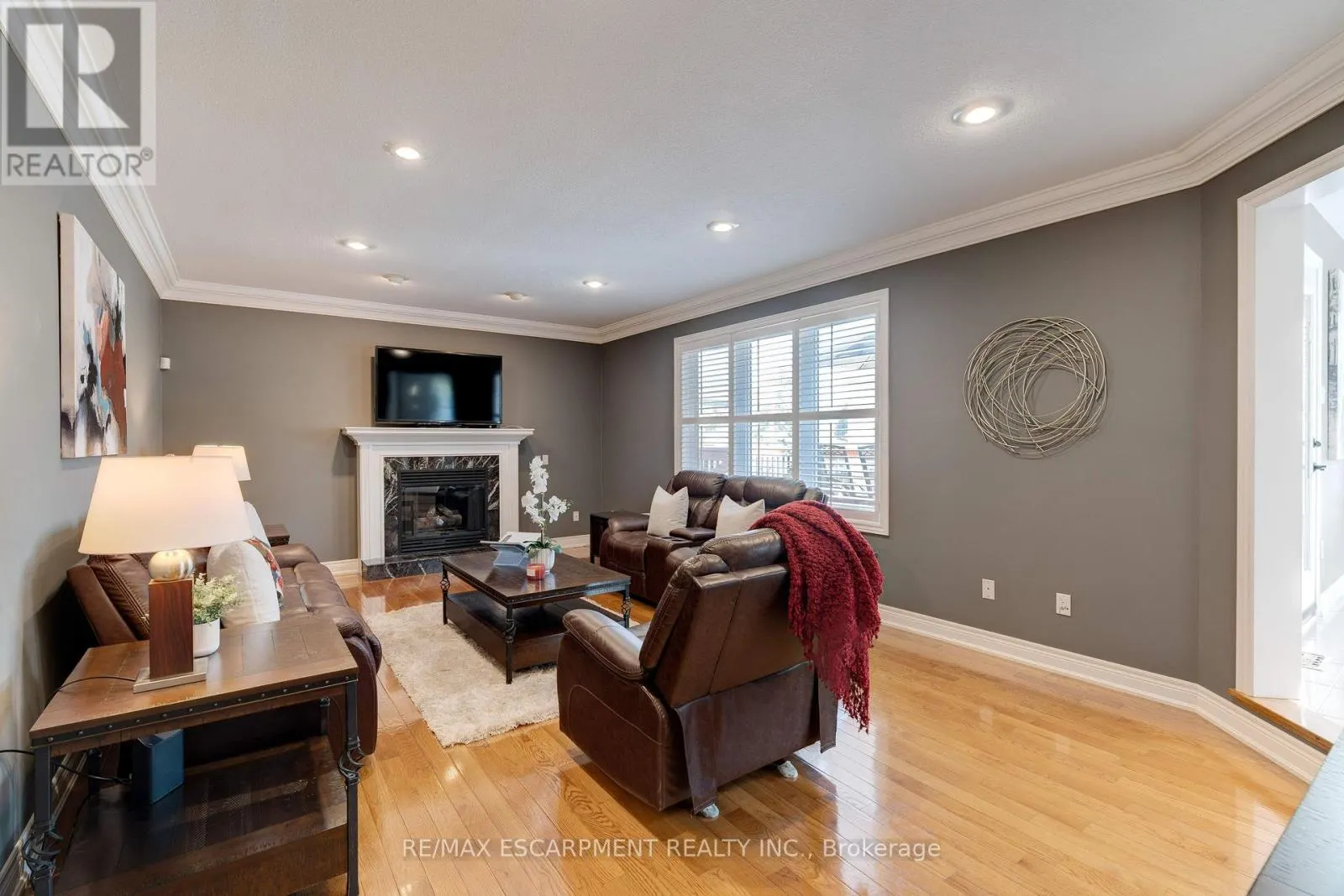 6 EMBASSY DRIVE