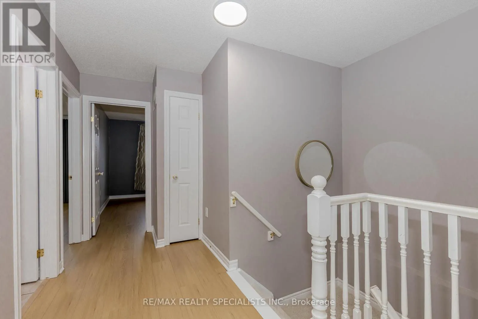 11 WILLOWRIDGE WAY