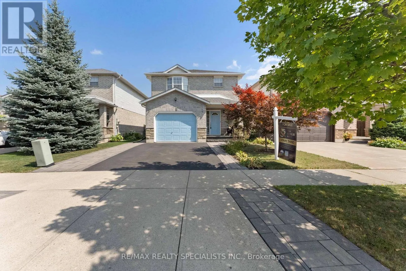 11 WILLOWRIDGE WAY
