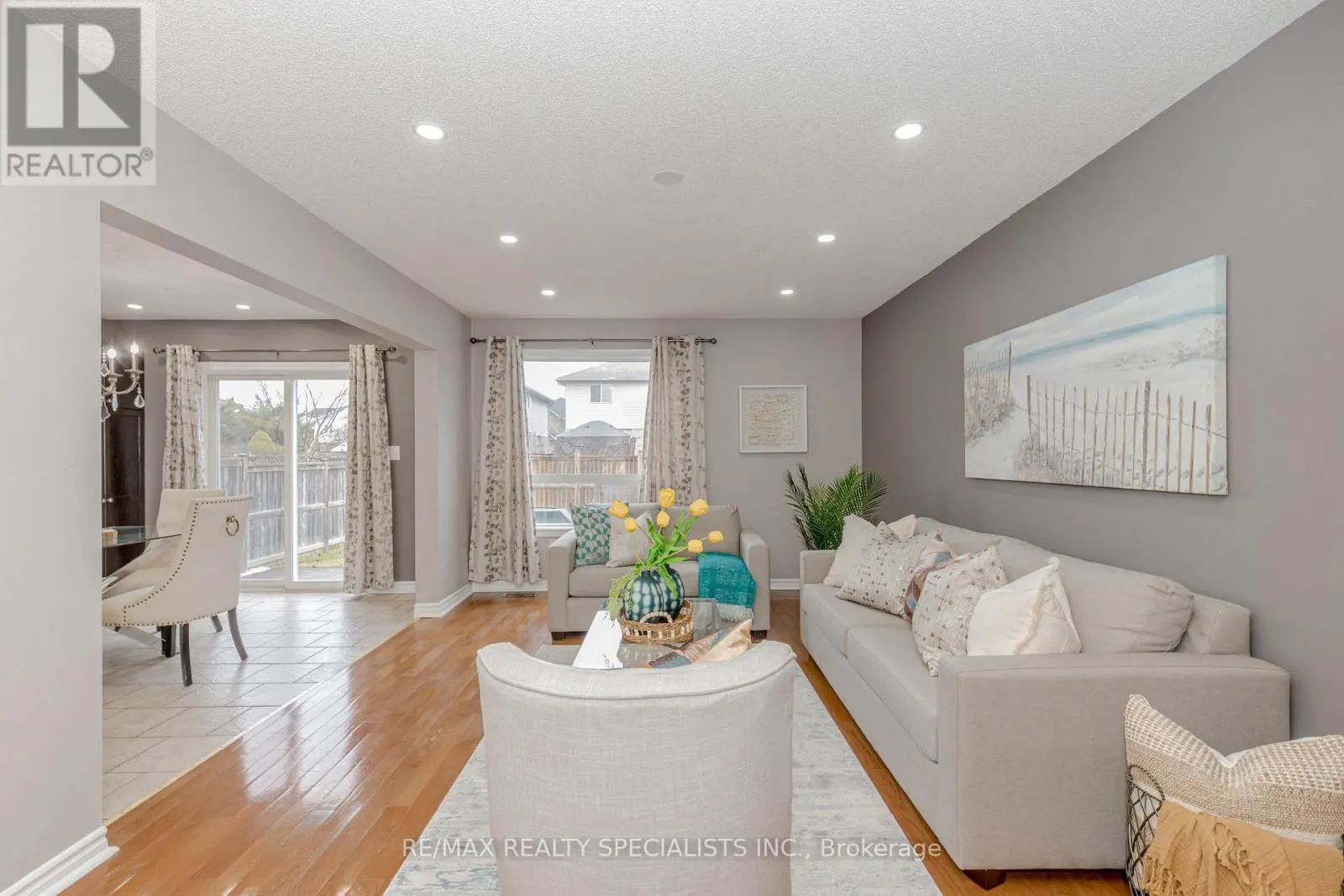 11 WILLOWRIDGE WAY