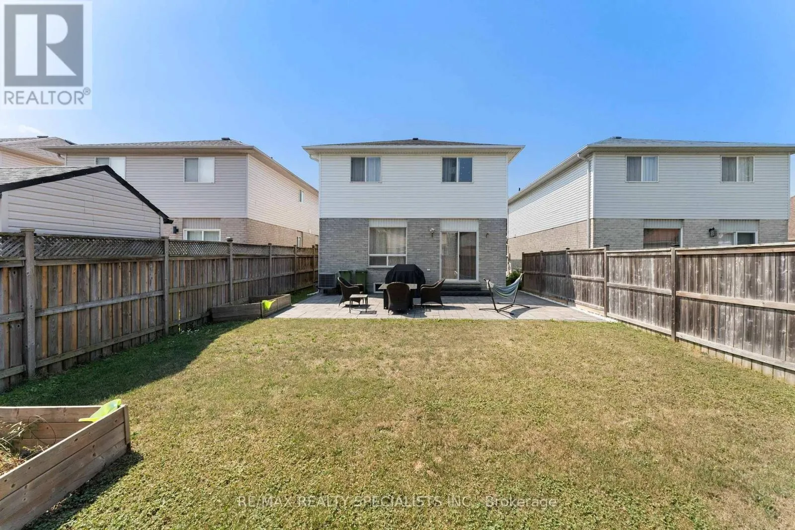 11 WILLOWRIDGE WAY