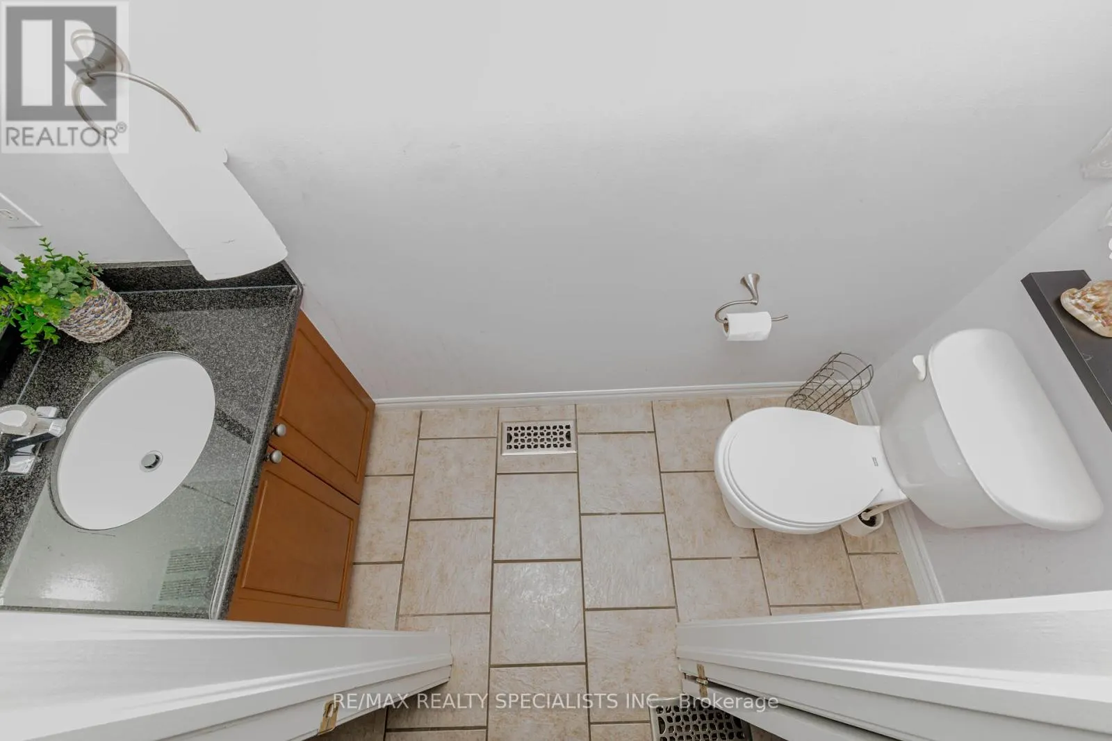 11 WILLOWRIDGE WAY