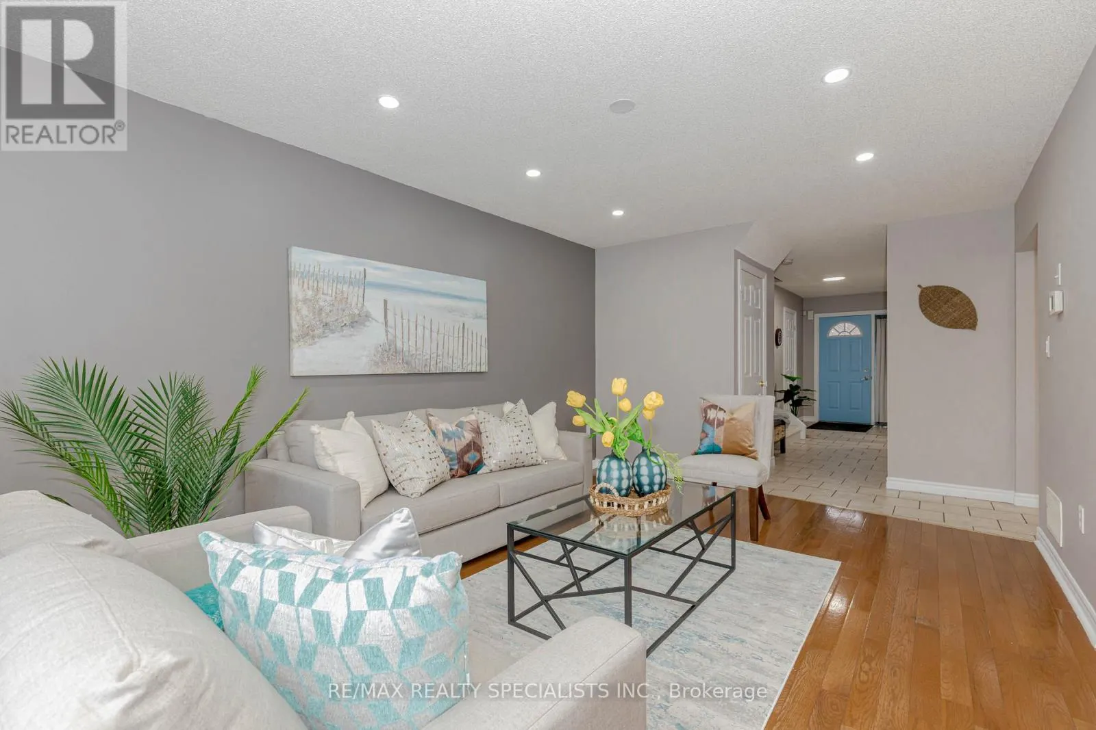 11 WILLOWRIDGE WAY