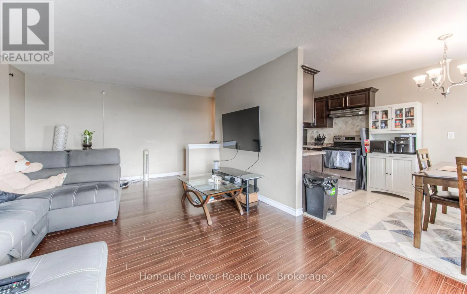 501 - 283 FAIRWAY ROAD N, #501