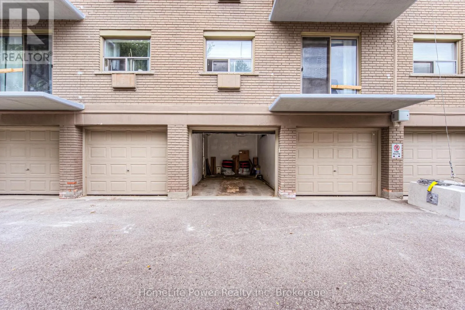 501 - 283 FAIRWAY ROAD N, #501