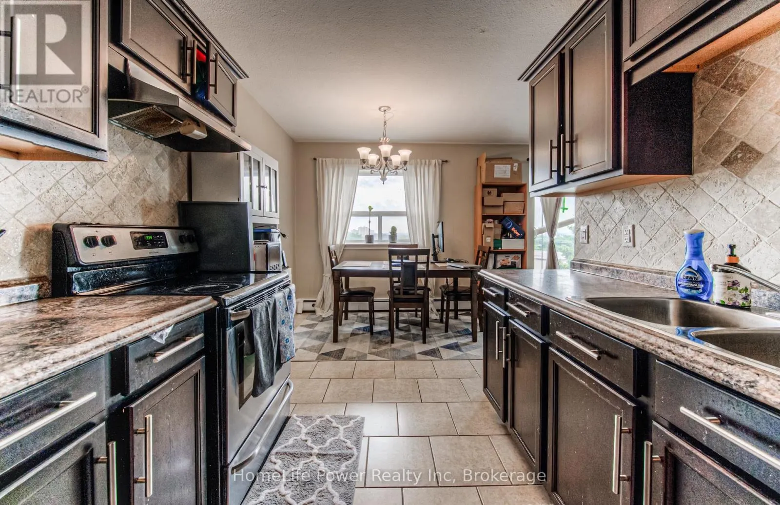 501 - 283 FAIRWAY ROAD N, #501