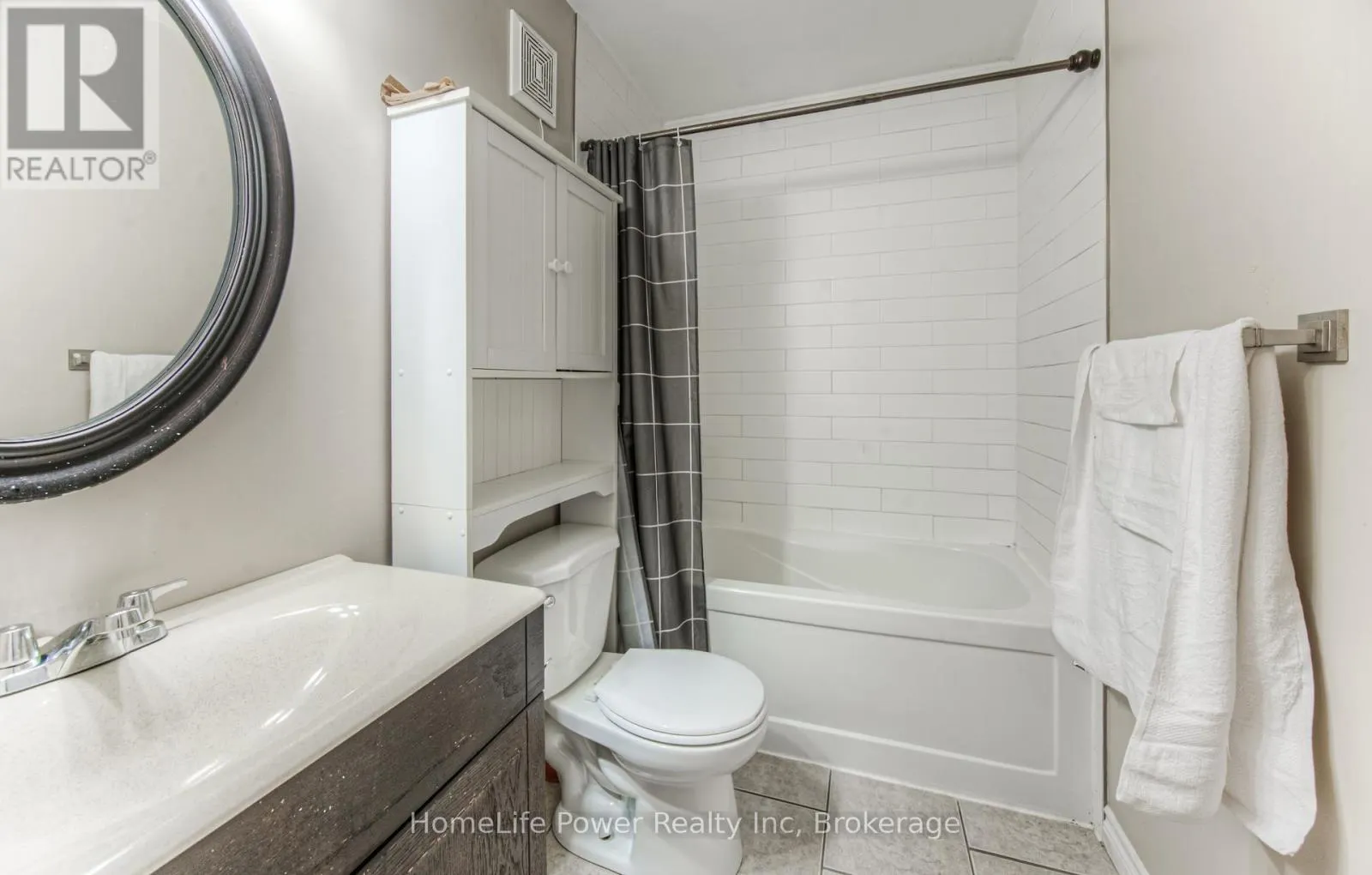 501 - 283 FAIRWAY ROAD N, #501