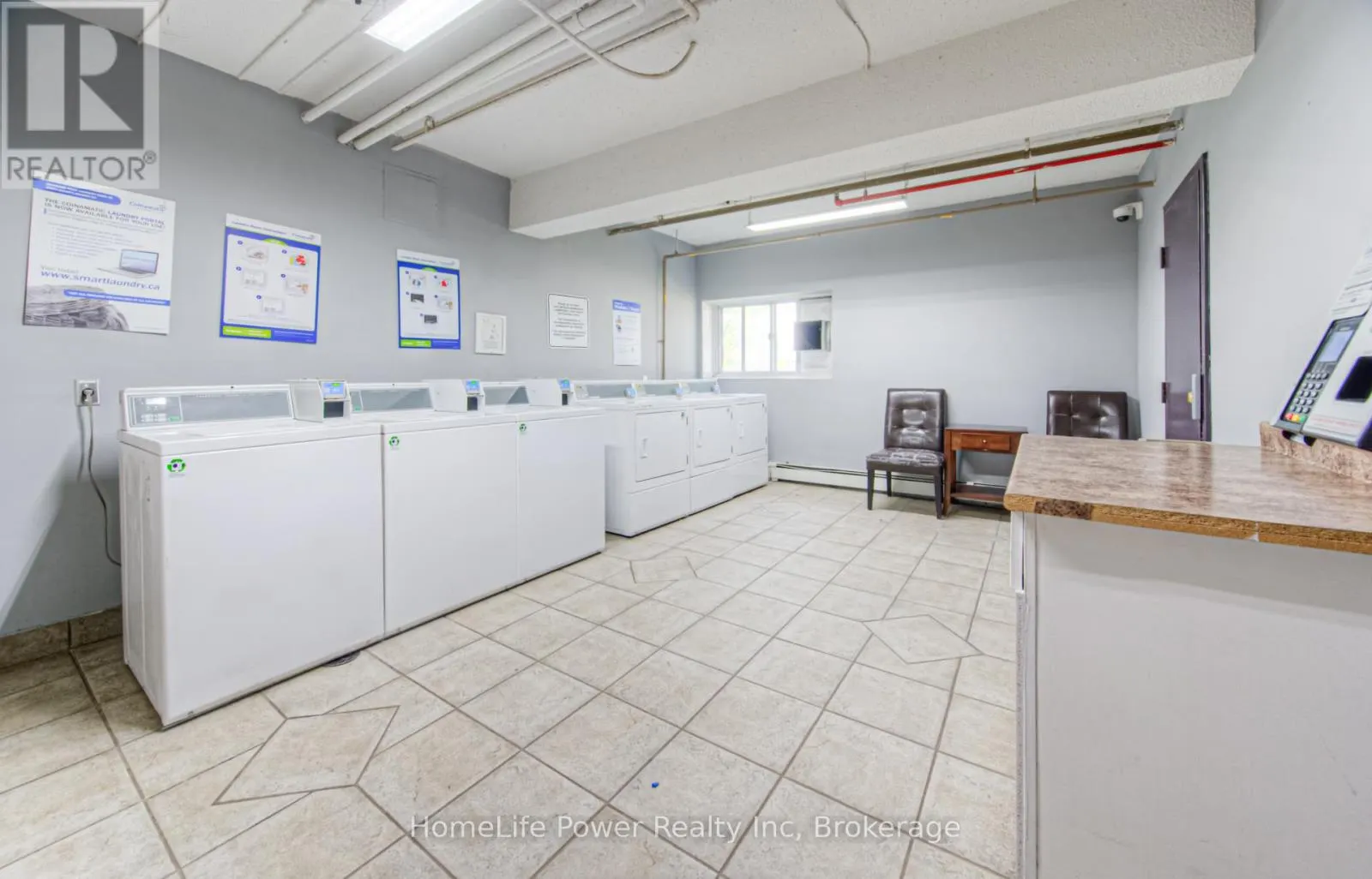 501 - 283 FAIRWAY ROAD N, #501