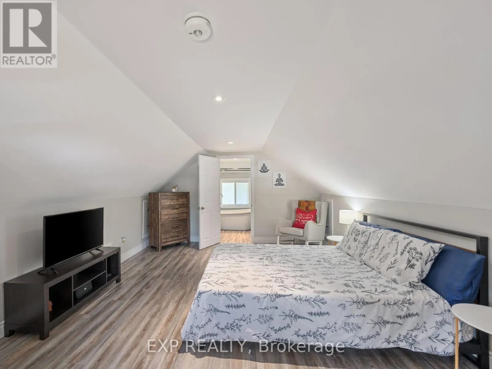 124 CHESTERFIELD AVENUE