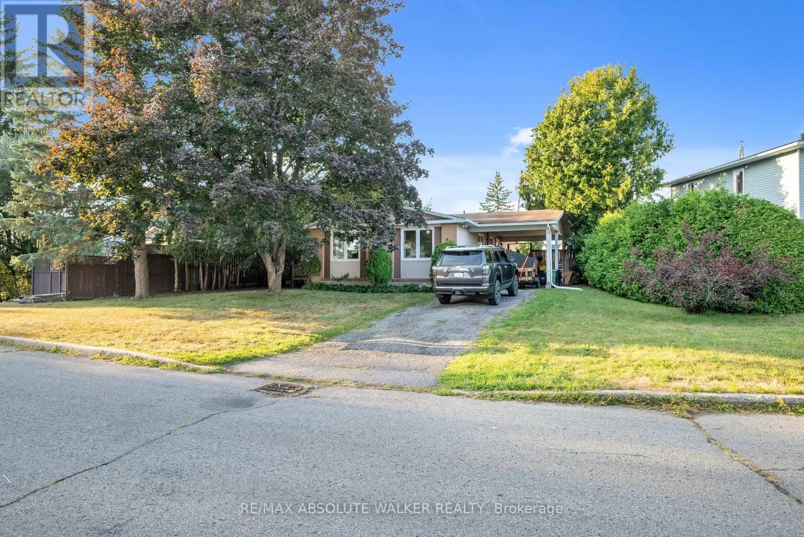 428 HATFIELD CRESCENT