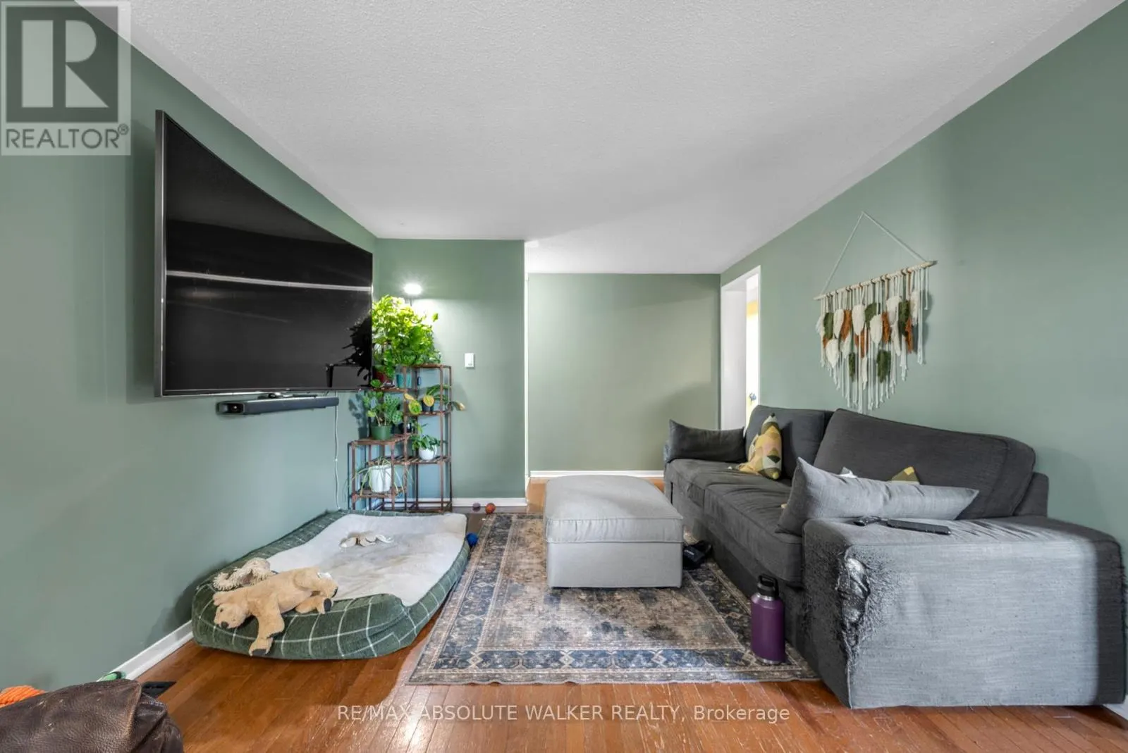 428 HATFIELD CRESCENT