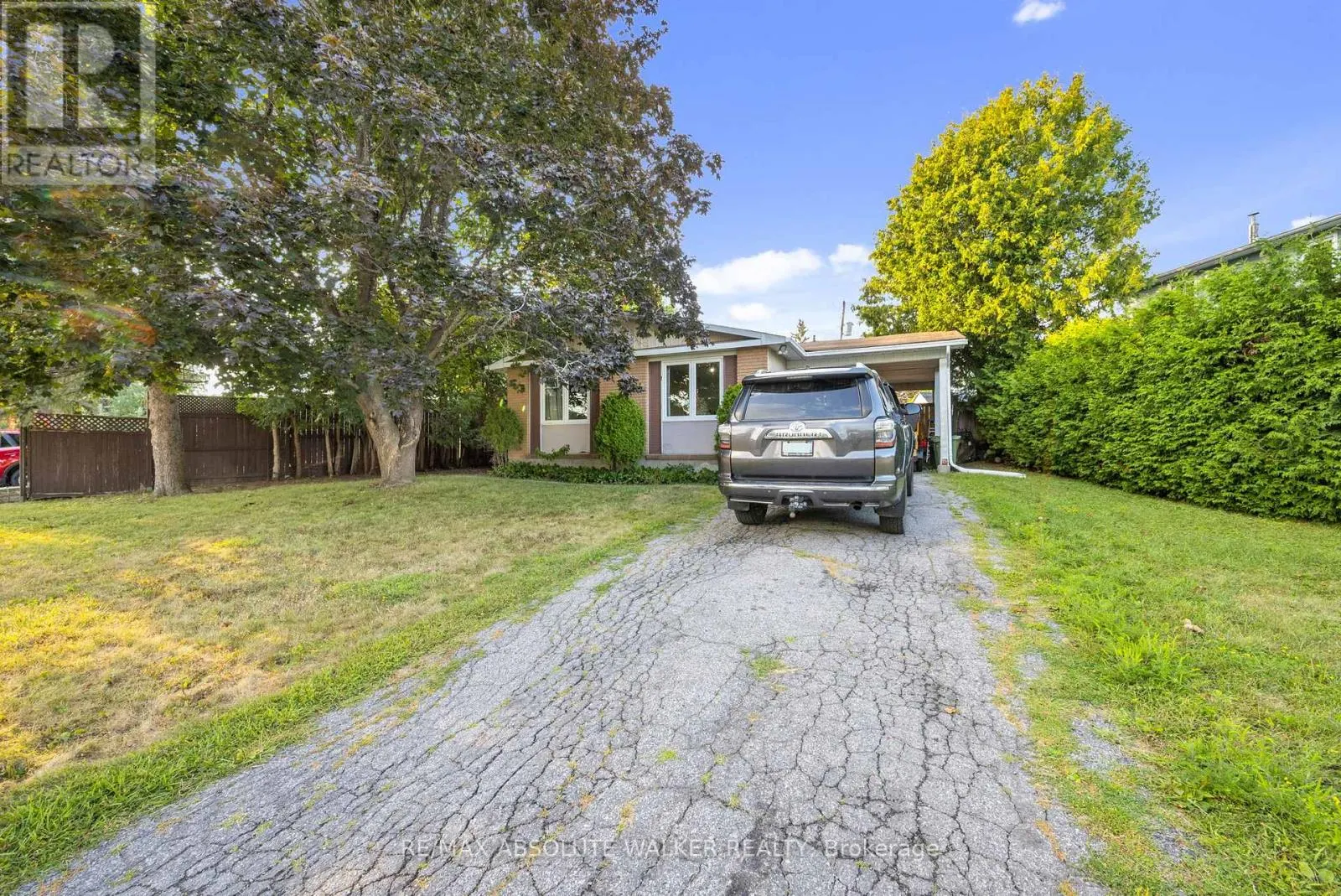 428 HATFIELD CRESCENT