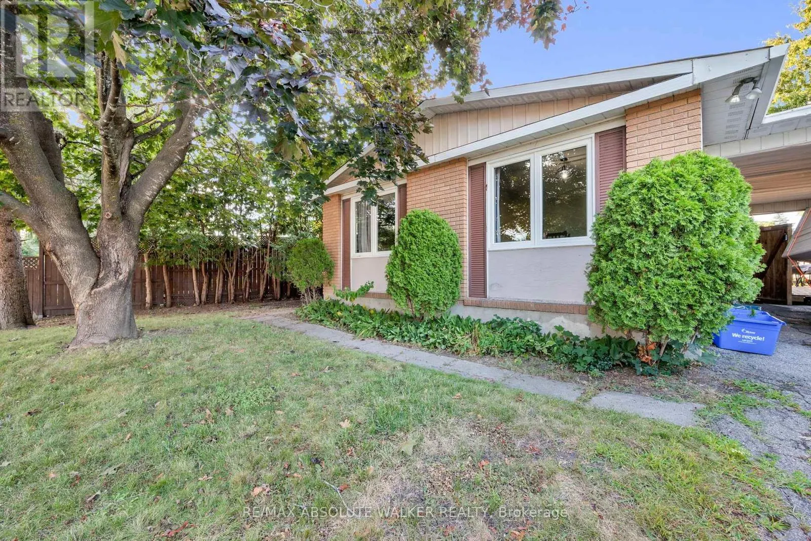 428 HATFIELD CRESCENT