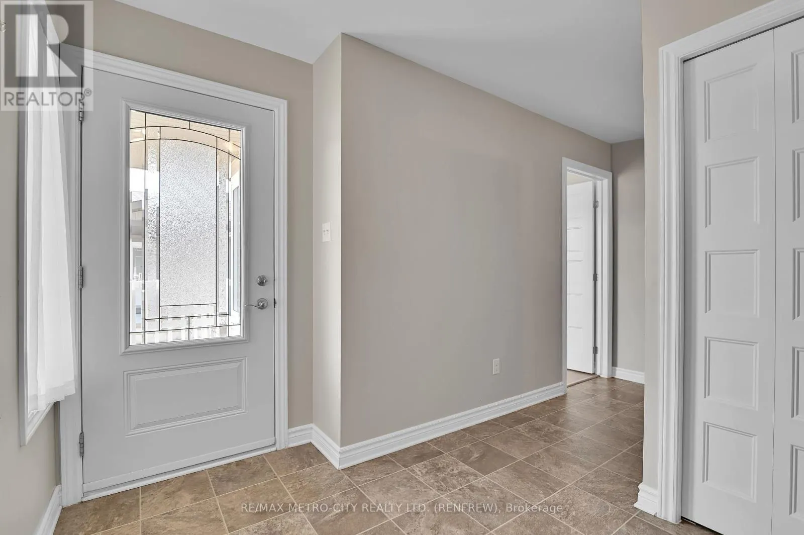 35 OTTERIDGE DRIVE