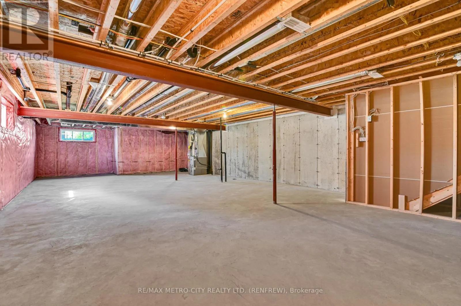 35 OTTERIDGE DRIVE
