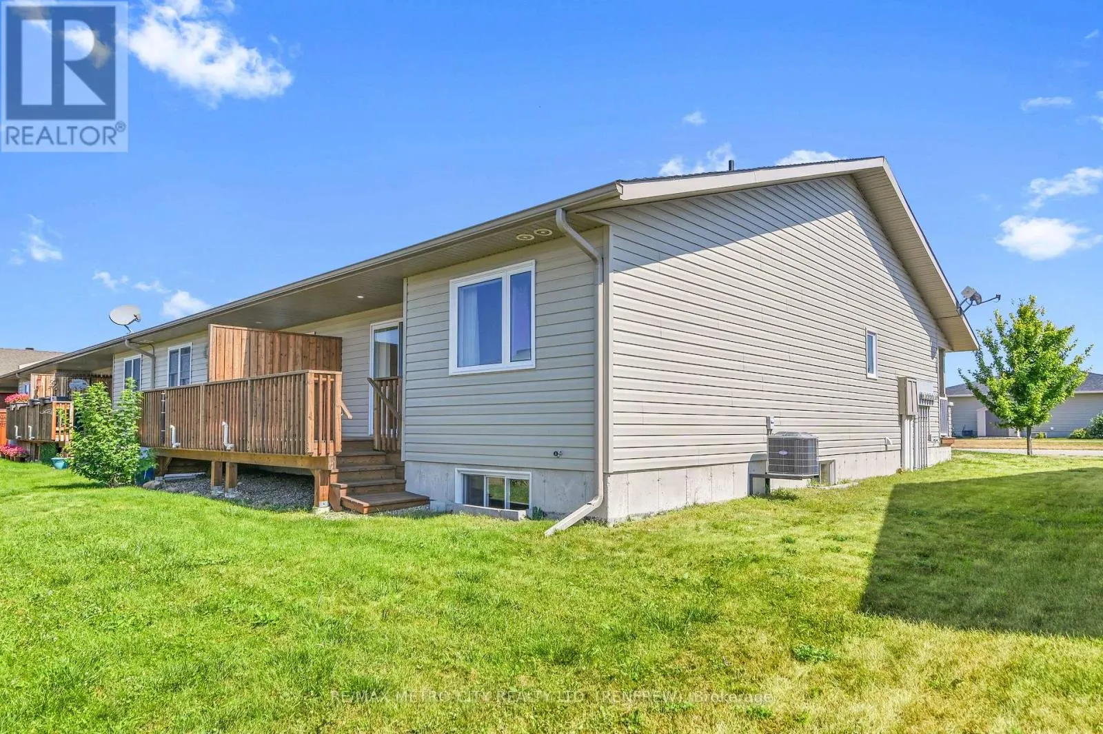 35 OTTERIDGE DRIVE