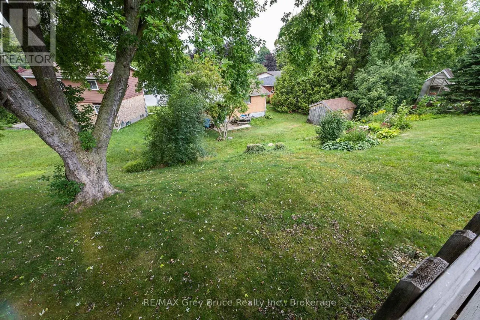 260 8TH A AVENUE E