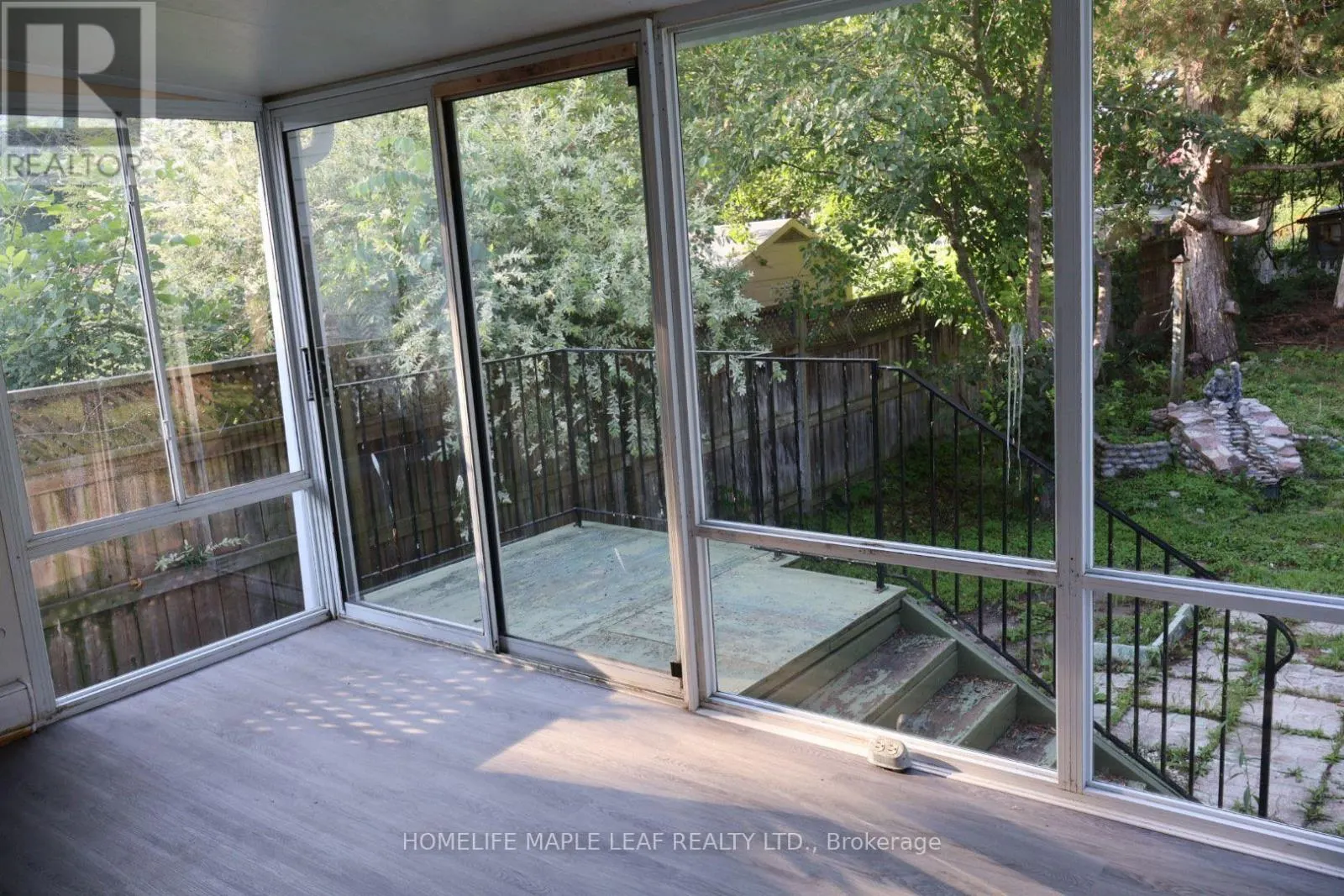 617 LOCK STREET W