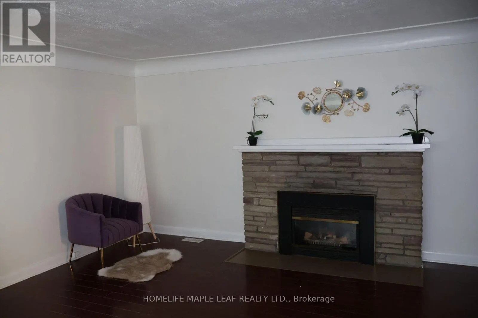 617 LOCK STREET W