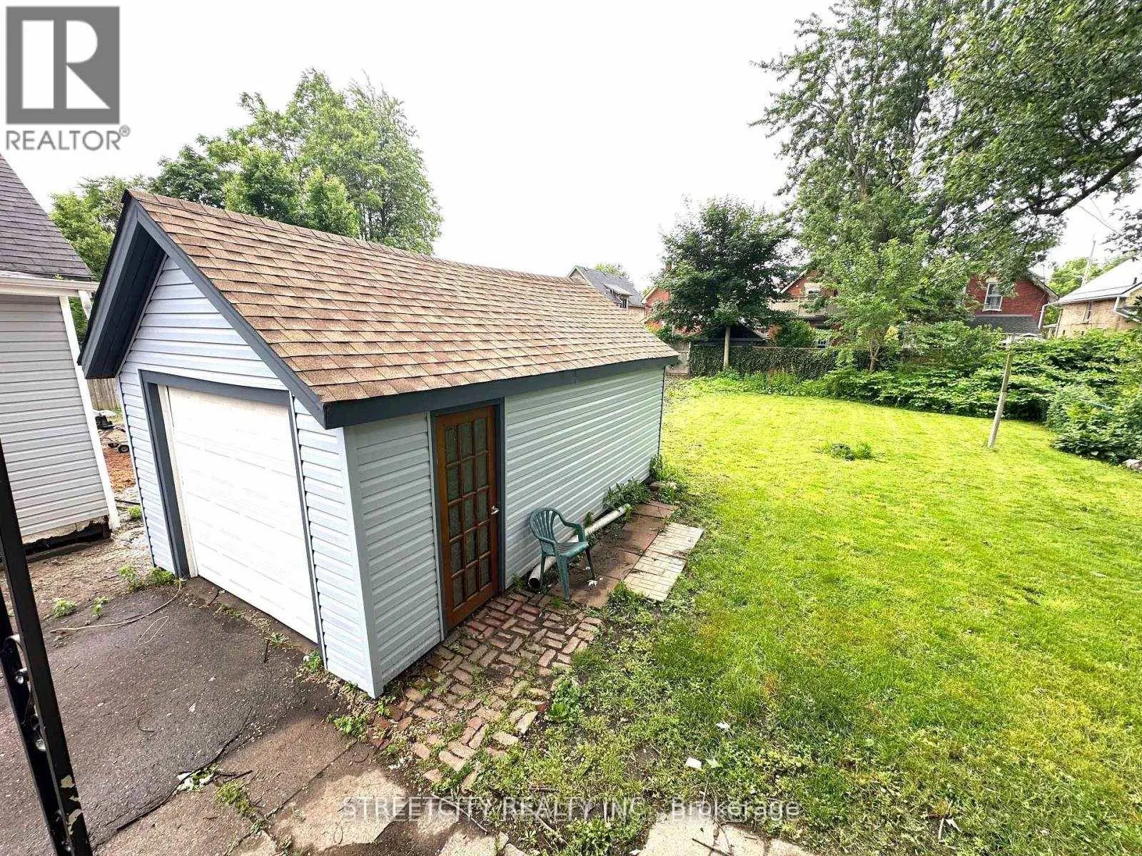 437 CHARLOTTE STREET